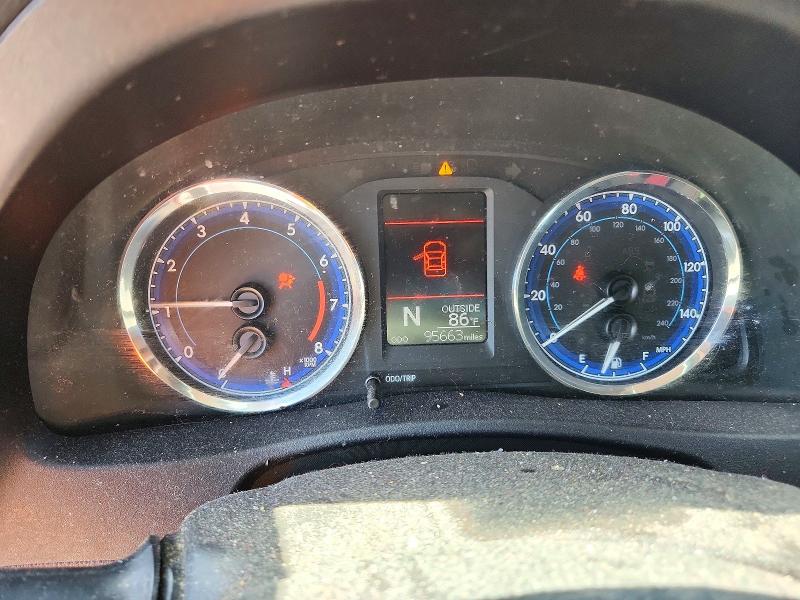 Продаж на аукціоні авто 2018 Toyota Corolla, vin: 2T1BURHE1JC976653, номер лоту: 49762956