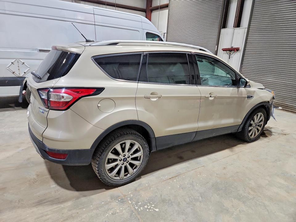 48115146 :رقم المزاد ، 1FMCU9J90HUE10087 vin ، 2017 Ford Escape مزاد بيع