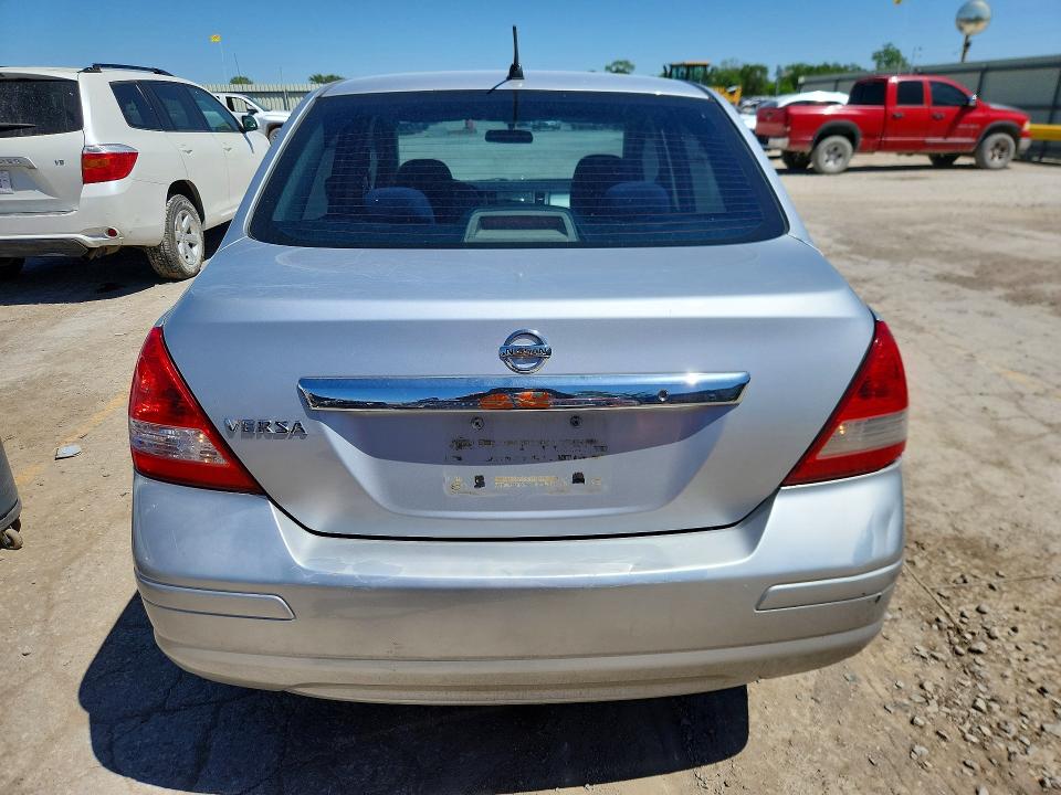 50661186 :رقم المزاد ، 3N1BC11E99L447624 vin ، 2009 Nissan Versa مزاد بيع