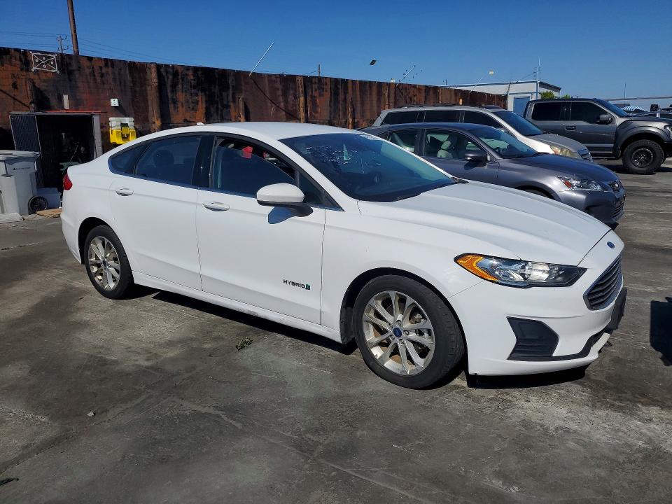 2019 Ford Fusion მანქანა იყიდება აუქციონზე, vin: 3FA6P0LU5KR175261, აუქციონის ნომერი: 49032436