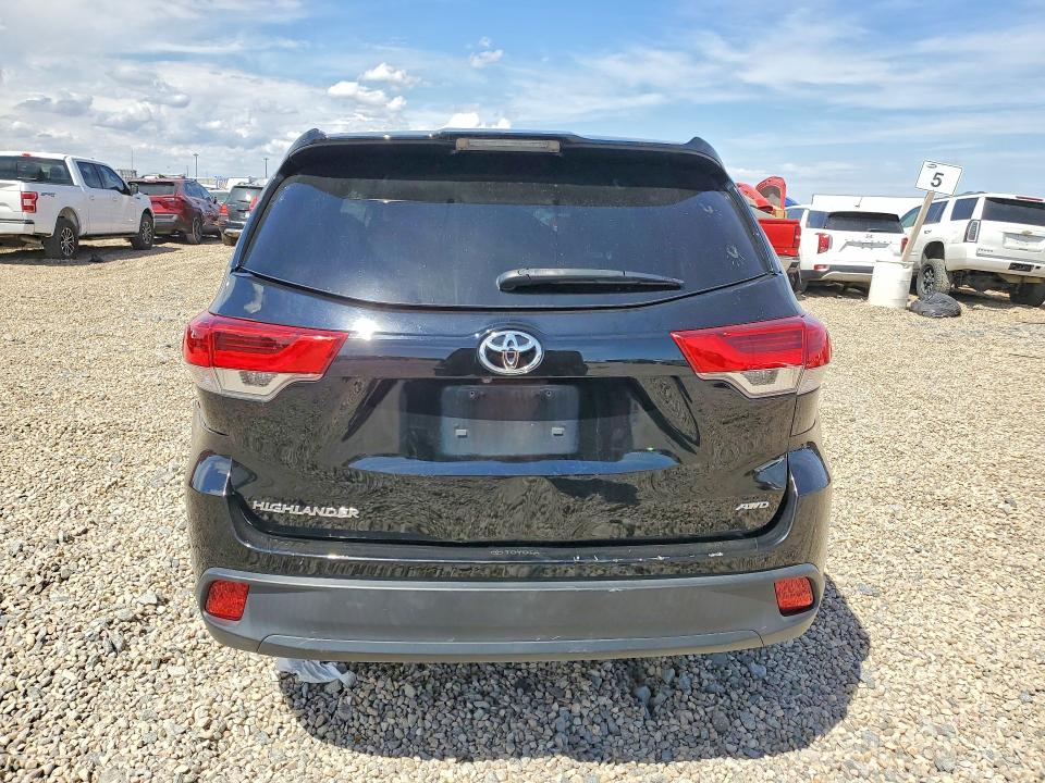 Продаж на аукціоні авто 2019 Toyota Highlander, vin: 5TDBZRFH1KS969127, номер лоту: 49705396