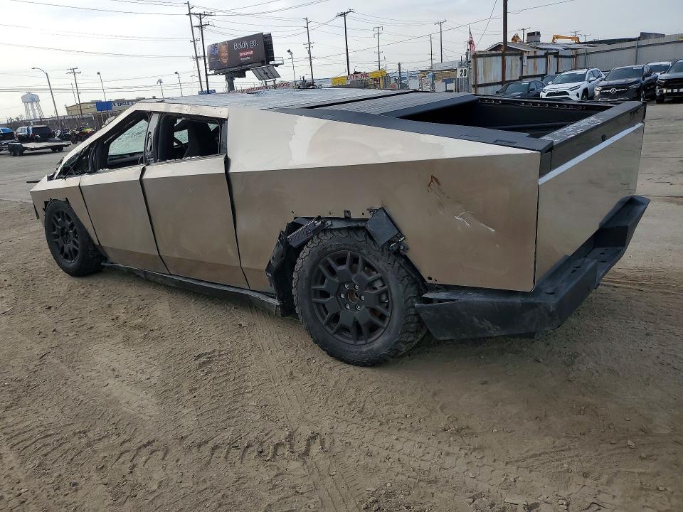 50313296 :رقم المزاد ، 7G2CEHEE4SA062128 vin ، 2025 Tesla Cybertruck مزاد بيع