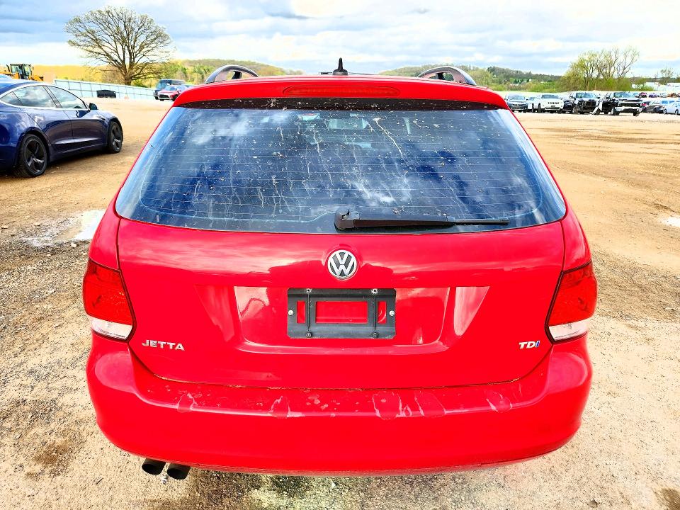 50997446 :رقم المزاد ، 3VWPL7AJ5EM615831 vin ، 2014 Volkswagen Jetta مزاد بيع