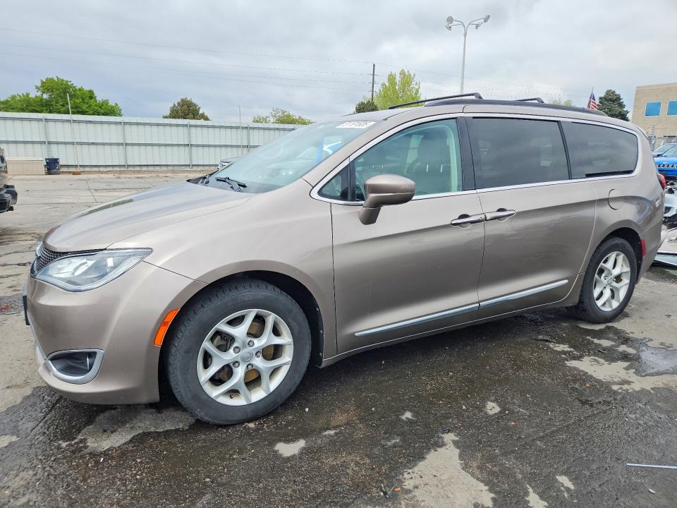 Продаж на аукціоні авто 2017 Chrysler Pacifica, vin: 2C4RC1BG5HR809557, номер лоту: 51191606