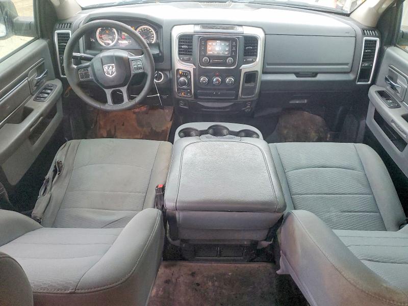 52048626 :رقم المزاد ، 1C6RR7LG2KS568683 vin ، 2019 Ram 1500 Classic مزاد بيع