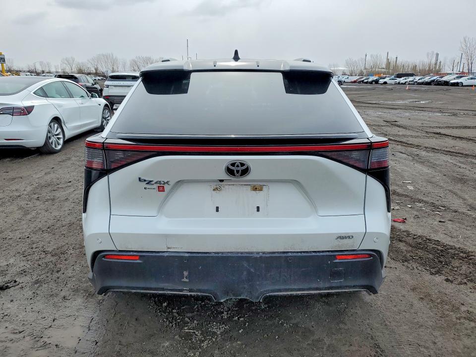 Продажа на аукционе авто 2023 Toyota Bz4x, vin: JTMABACA5PA019138, номер лота: 48385366