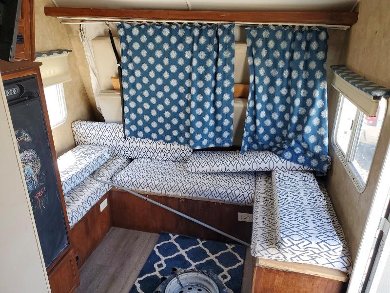 51704366 :رقم المزاد ، 1UJBJ01GX71JC0311 vin ، 2007 Jayco Trailer مزاد بيع