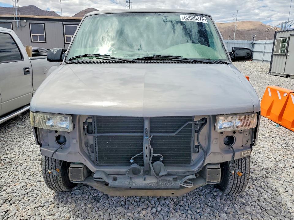 Продаж на аукціоні авто 2000 Chevrolet Astro, vin: 1GNDM19W2YB134051, номер лоту: 52006376
