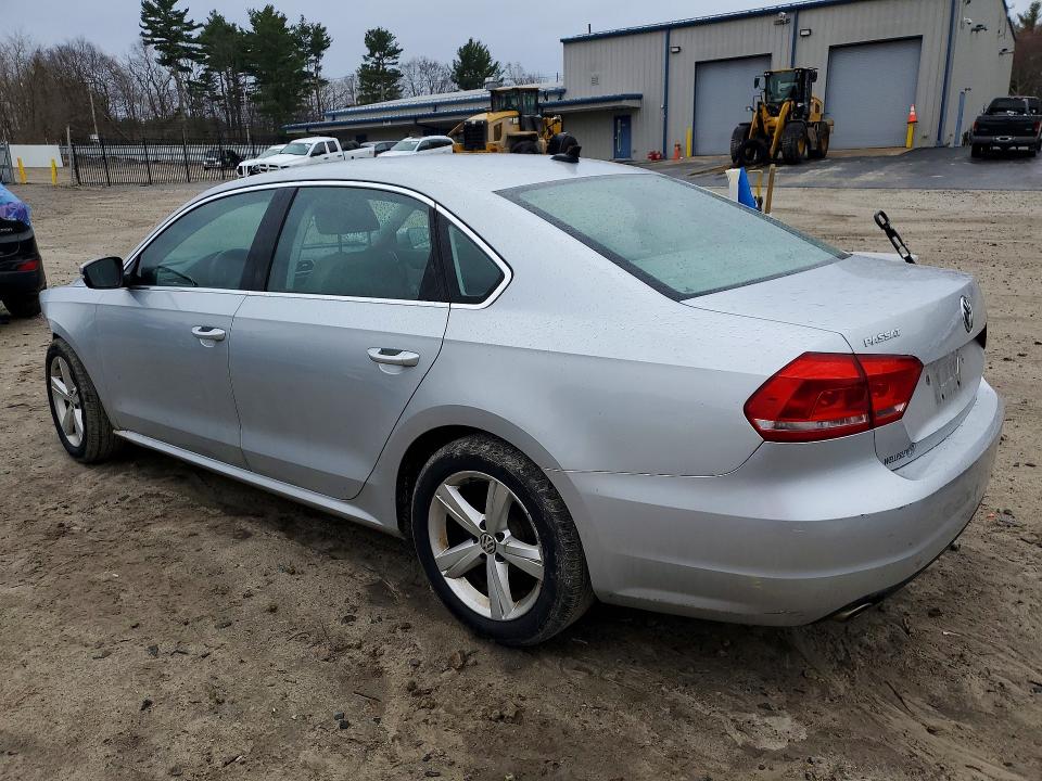 2012 Volkswagen Passat მანქანა იყიდება აუქციონზე, vin: 1VWBP7A38CC075387, აუქციონის ნომერი: 48093226