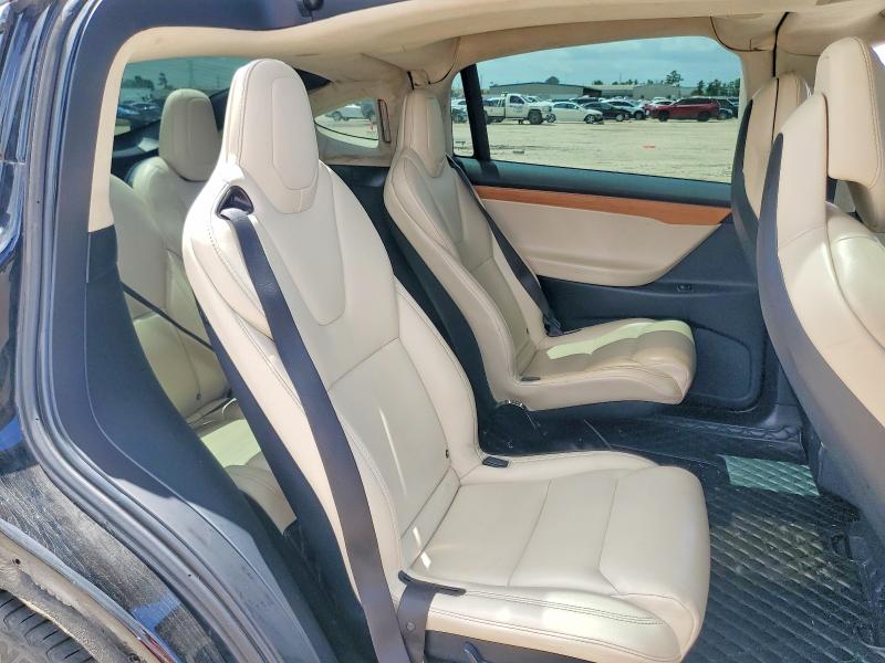 Продажа на аукционе авто 2018 Tesla Model X, vin: 5YJXCBE29JF136366, номер лота: 50615356