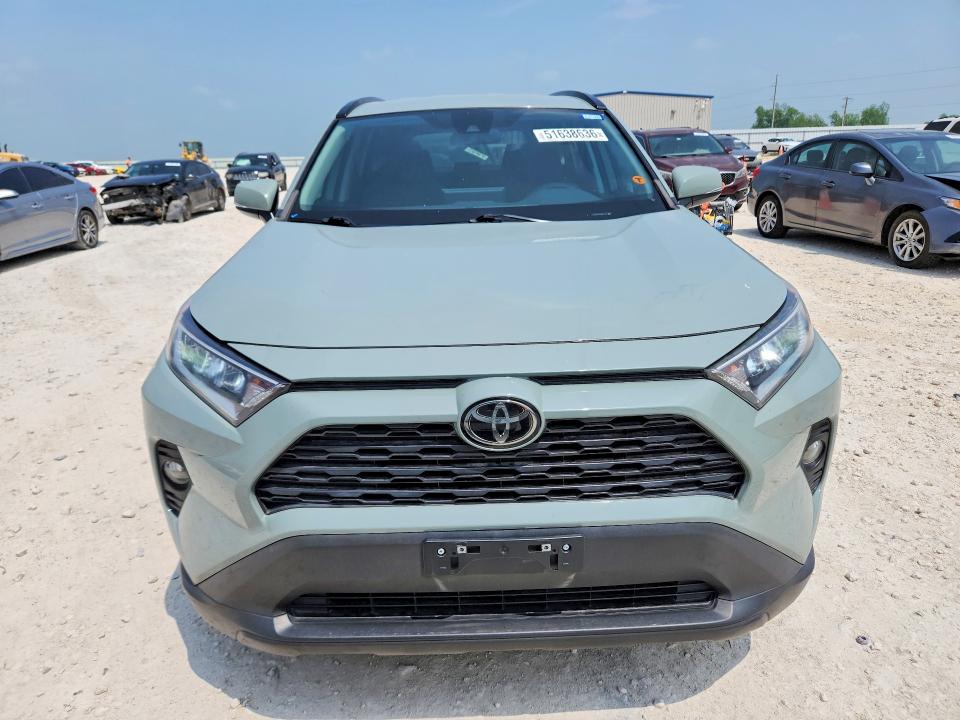 51638636 :رقم المزاد ، 2T3W1RFV1MW111964 vin ، 2021 Toyota Rav4 مزاد بيع