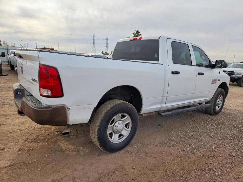 50302456 :رقم المزاد ، 3C6TR5CT1JG378127 vin ، 2018 Ram 2500 مزاد بيع