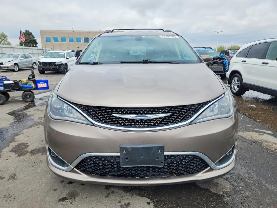 Продаж на аукціоні авто 2017 Chrysler Pacifica, vin: 2C4RC1BG5HR809557, номер лоту: 51191606