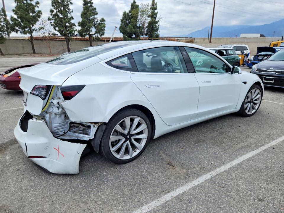 2018 Tesla Model 3 მანქანა იყიდება აუქციონზე, vin: 5YJ3E1EA7JF053741, აუქციონის ნომერი: 51141456