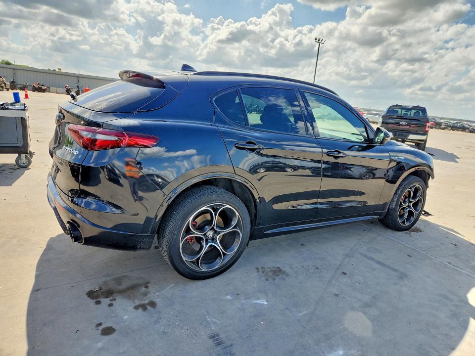 Aukcja sprzedaży 2022 Alfa Romeo Stelvio, vin: ZASPAKBN2N7D24704, numer aukcji: 49499506