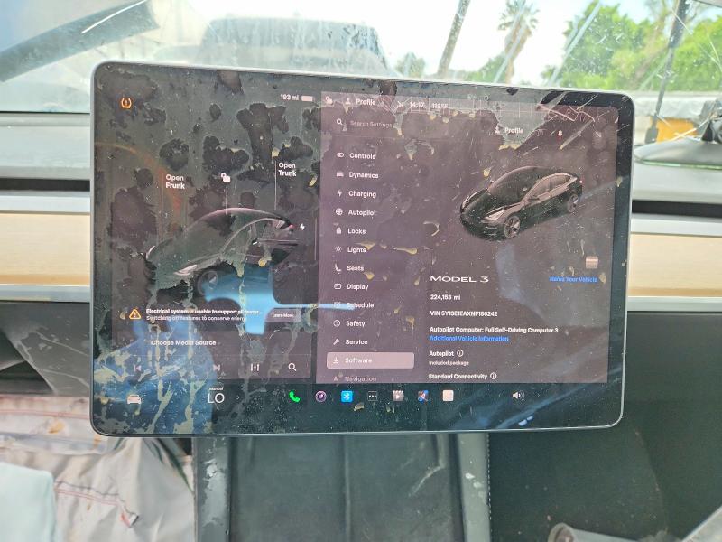 48638796 :رقم المزاد ، 5YJ3E1EAXNF186242 vin ، 2022 Tesla Model 3 مزاد بيع