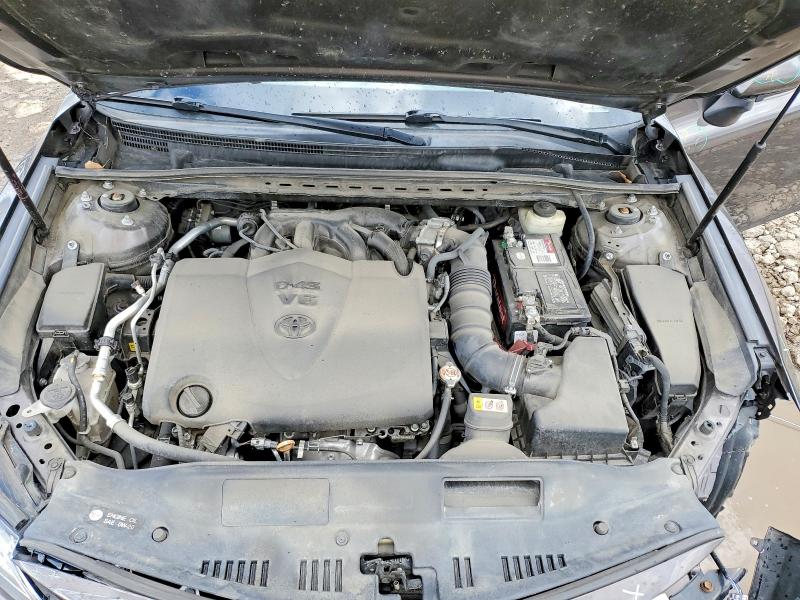 48864606 :رقم المزاد ، 4T1BZ1HK2JU019410 vin ، 2018 Toyota Camry مزاد بيع