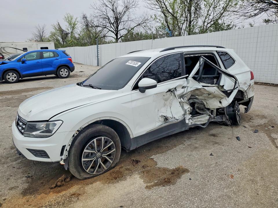 47831636 :رقم المزاد ، 3VV2B7AX1MM035495 vin ، 2021 Volkswagen Tiguan مزاد بيع