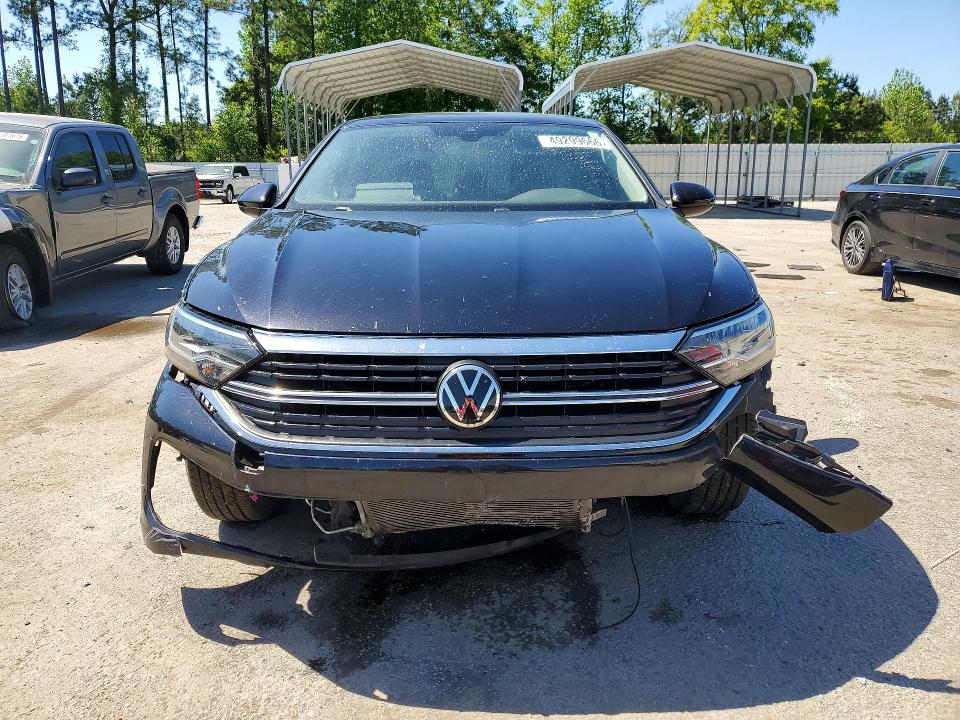 49299666 :رقم المزاد ، 3VWCM7BU8NM016491 vin ، 2022 Volkswagen Jetta مزاد بيع