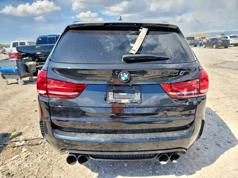 51663406 :رقم المزاد ، 5YMKT6C57J0X21256 vin ، 2018 Bmw X5 مزاد بيع