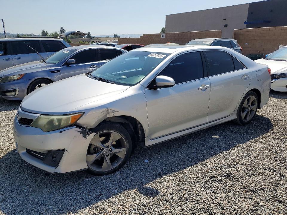 2014 Toyota Camry მანქანა იყიდება აუქციონზე, vin: 4T1BF1FK7EU832422, აუქციონის ნომერი: 49275786