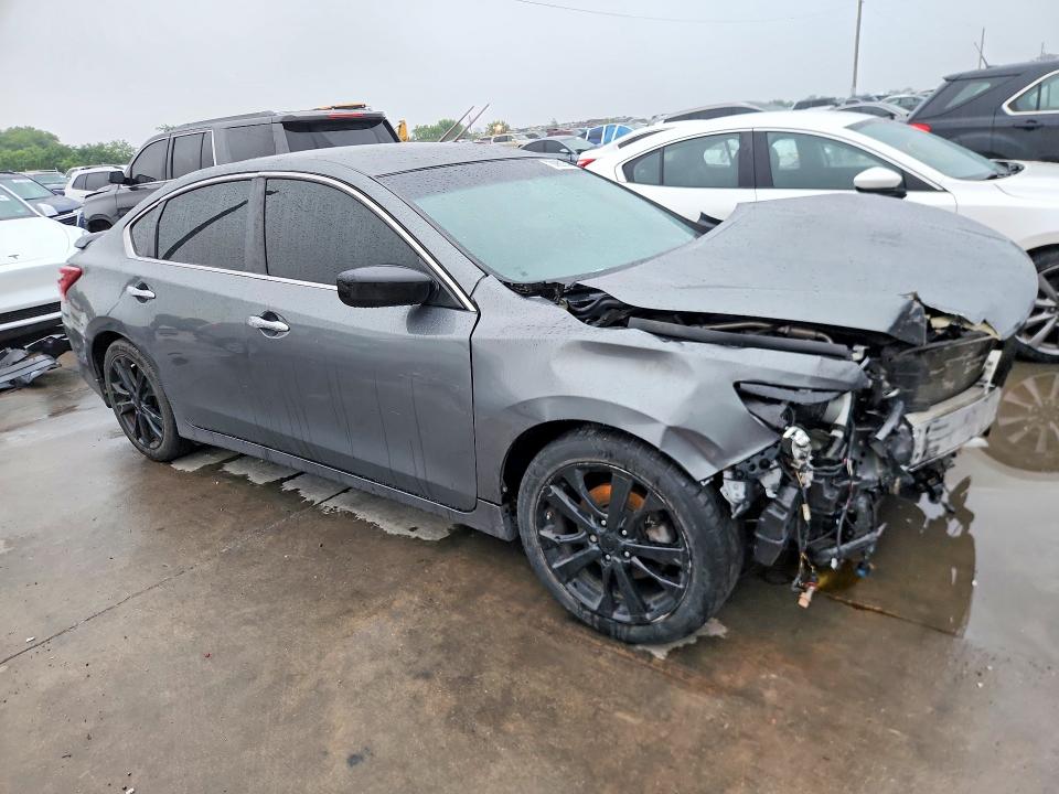 2018 Nissan Altima მანქანა იყიდება აუქციონზე, vin: 1N4AL3AP8JC275940, აუქციონის ნომერი: 50692746