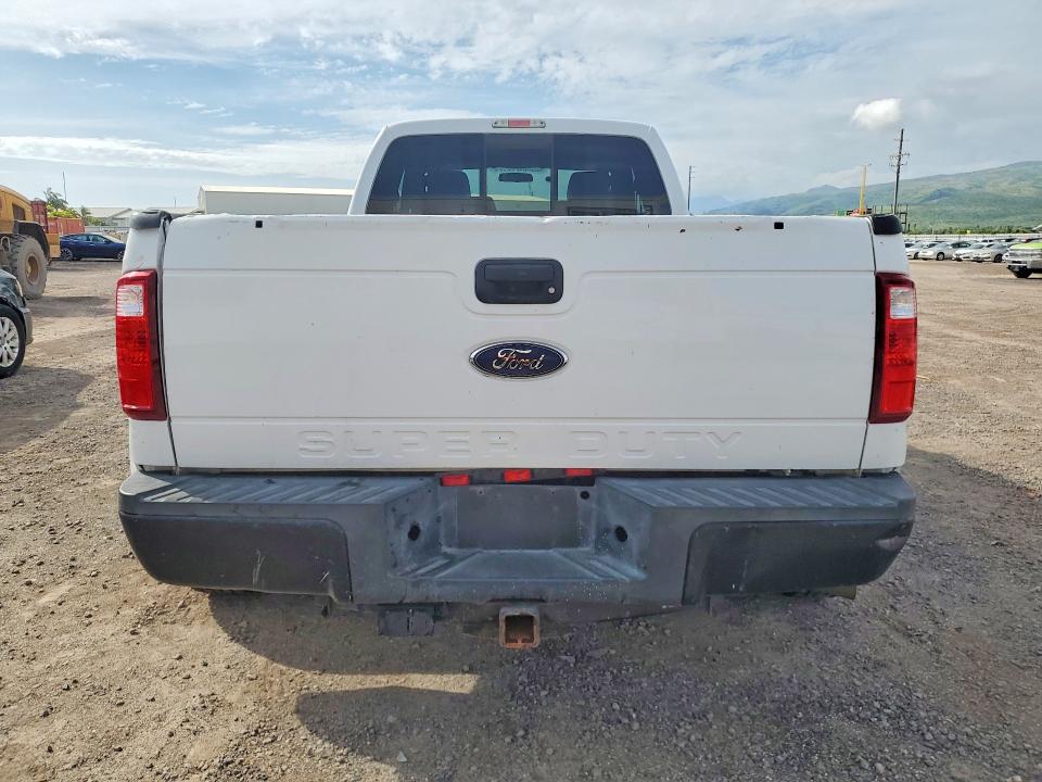 49671226 :رقم المزاد ، 1FT8X3DT0FED59980 vin ، 2015 Ford F350 مزاد بيع