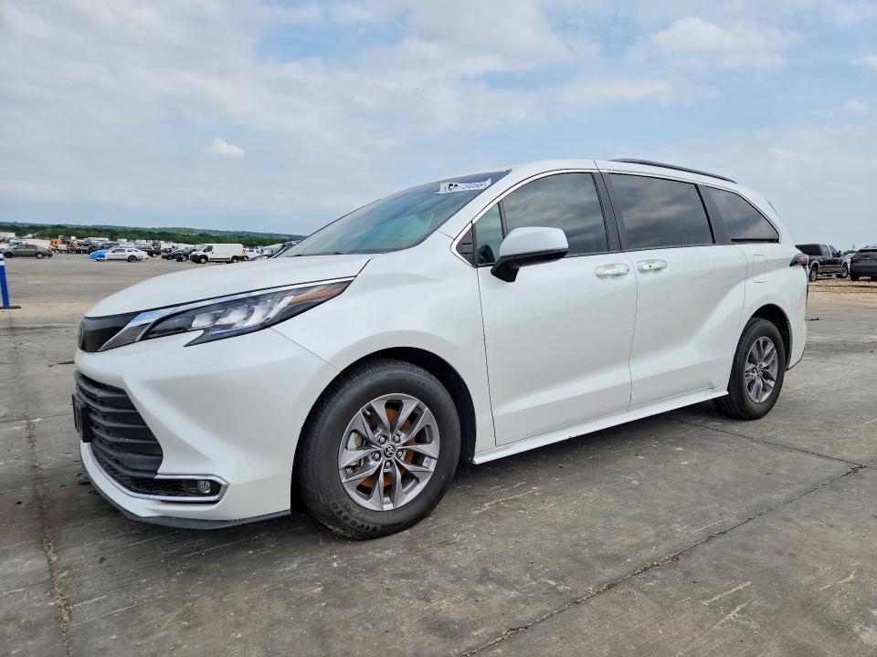 Auction sale of the 2023 Toyota Sienna, vin: 5TDYRKEC5PS159045, lot number: 50173466
