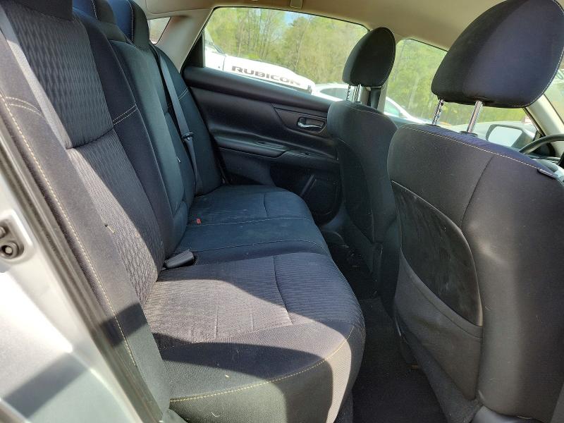 2018 Nissan Altima მანქანა იყიდება აუქციონზე, vin: 1N4AL3AP4JC136243, აუქციონის ნომერი: 49625316