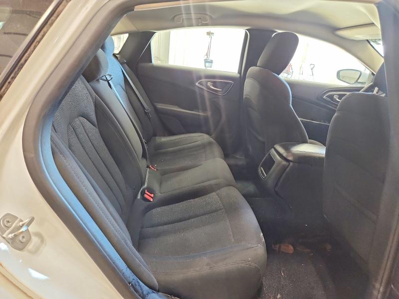 2015 Chrysler 200 მანქანა იყიდება აუქციონზე, vin: 1C3CCCAB1FN704004, აუქციონის ნომერი: 50248936