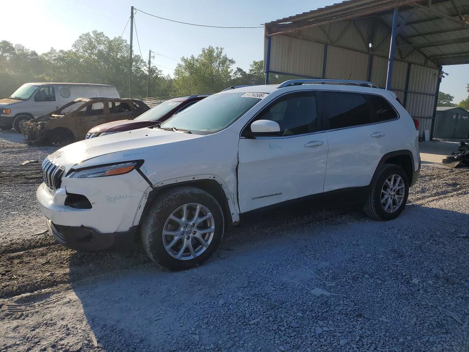 51250586 :رقم المزاد ، 1C4PJLCB6FW770901 vin ، 2015 Jeep Cherokee مزاد بيع