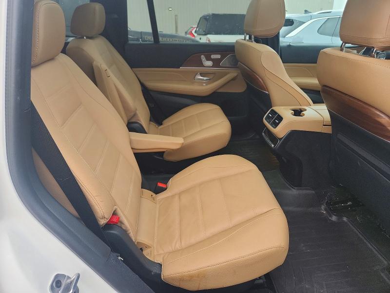 Продажа на аукционе авто 2024 Mercedes-benz Gls, vin: 4JGFF5KE4RB207888, номер лота: 51648476