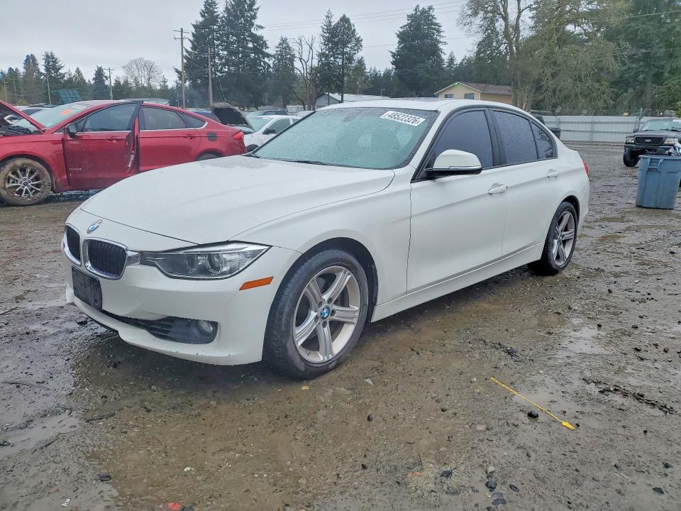 48522326 :رقم المزاد ، WBA3C1C57EK113339 vin ، 2014 Bmw 328 مزاد بيع