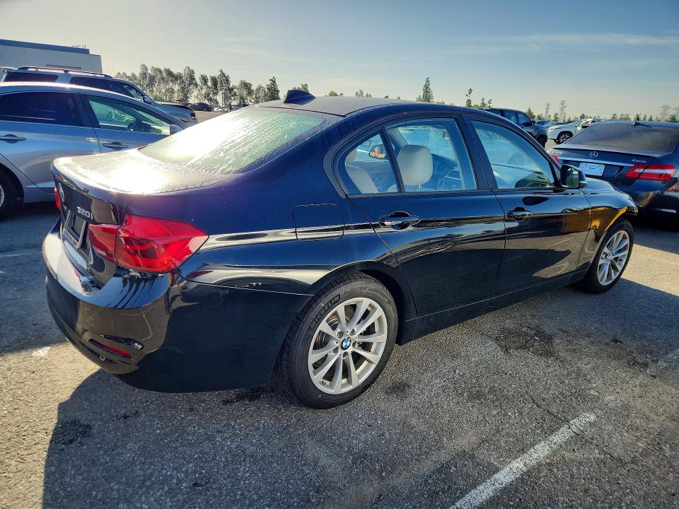 2016 Bmw 320 მანქანა იყიდება აუქციონზე, vin: WBA8A9C54GK617862, აუქციონის ნომერი: 48702516