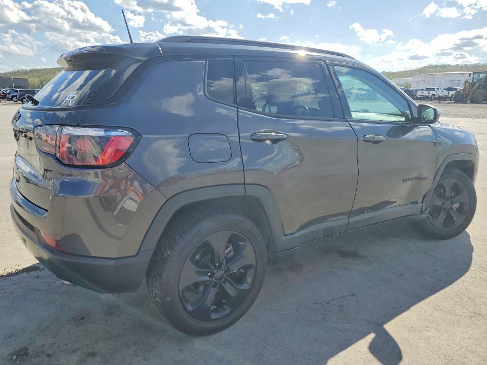 2018 Jeep Compass მანქანა იყიდება აუქციონზე, vin: 3C4NJDBB8JT299184, აუქციონის ნომერი: 45971496