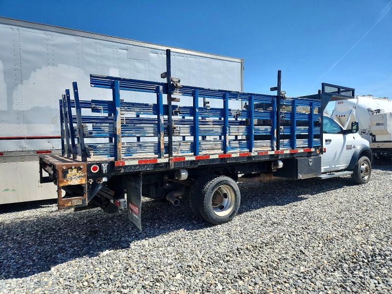 61264426 :رقم المزاد ، 3C7WRNDL0FG569472 vin ، 2015 Ram 5500 مزاد بيع