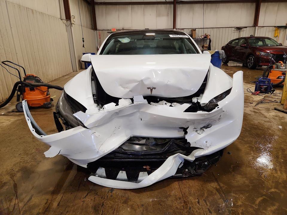 2025 Tesla Model 3 მანქანა იყიდება აუქციონზე, vin: 5YJ3E1EA0SF056269, აუქციონის ნომერი: 49954596