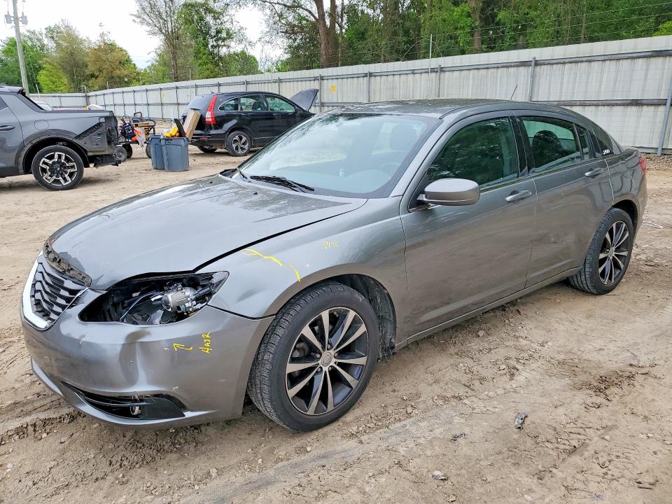 47481066 :رقم المزاد ، 1C3CCBBG4DN738942 vin ، 2013 Chrysler 200 مزاد بيع