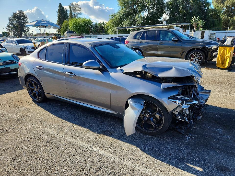Aukcja sprzedaży 2018 Alfa Romeo Giulia, vin: ZARFAECN2J7583021, numer aukcji: 49105626