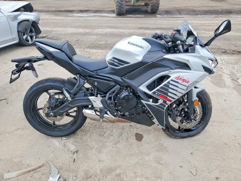 Продажа на аукционе авто 2026 Kawasaki Ex650, vin: ML5EXEP16TDAH0055, номер лота: 49901956