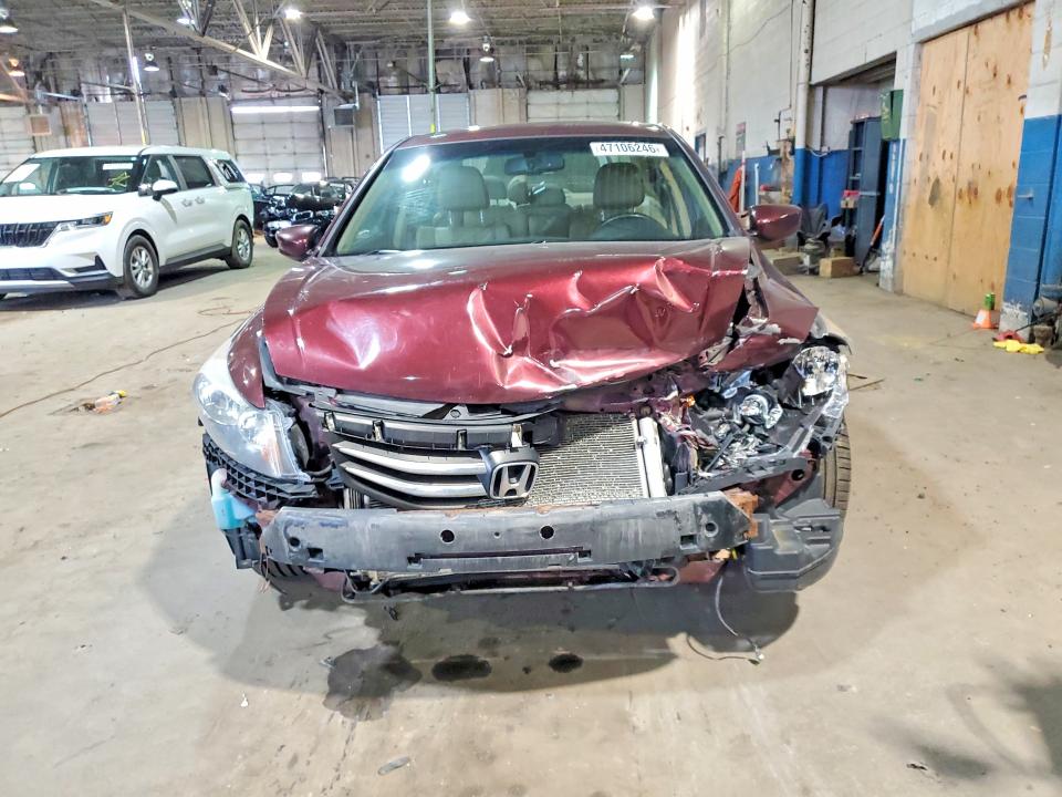 Продажа на аукционе авто 2011 Honda Accord, vin: 1HGCP3F88BA018543, номер лота: 47106246
