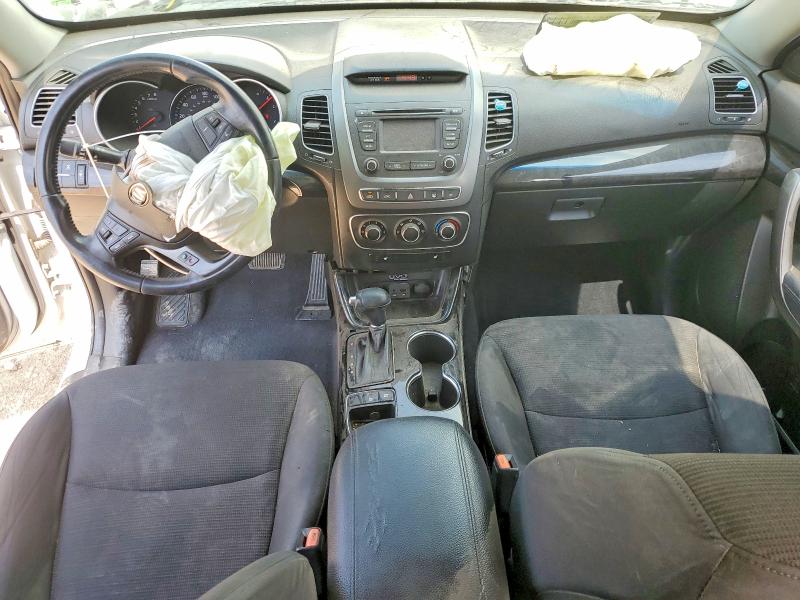 Продажа на аукционе авто 2015 Kia Sorento, vin: 5XYKTCA67FG599910, номер лота: 52077876