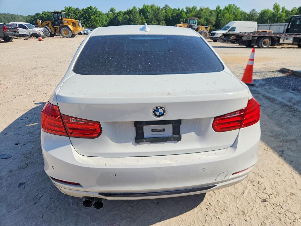 2015 Bmw 328 მანქანა იყიდება აუქციონზე, vin: WBA3A5C51FF609549, აუქციონის ნომერი: 51310716