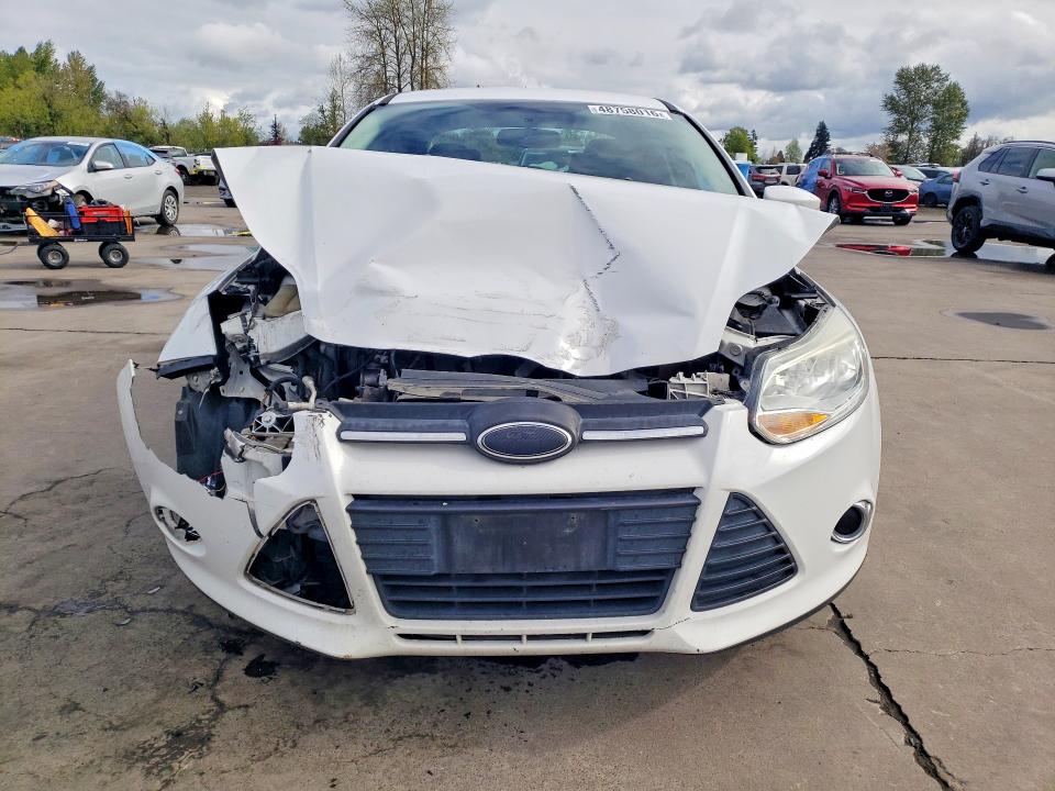 2014 Ford Focus მანქანა იყიდება აუქციონზე, vin: 1FADP3F22EL420863, აუქციონის ნომერი: 48758016