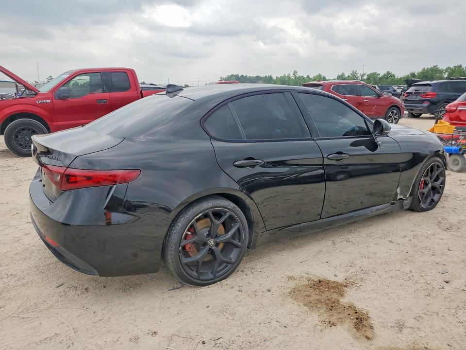 2020 Alfa Romeo Giulia მანქანა იყიდება აუქციონზე, vin: ZARFAMAN0L7626738, აუქციონის ნომერი: 51477396