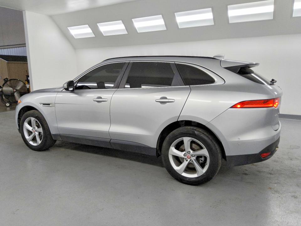 Продажа на аукционе авто 2019 Jaguar F-pace, vin: SADCJ2FX3KA355756, номер лота: 50940106