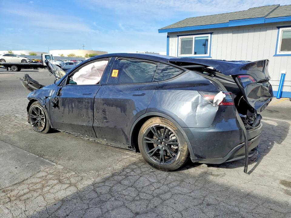 2025 Tesla Model Y მანქანა იყიდება აუქციონზე, vin: 7SAYGDED1SF253109, აუქციონის ნომერი: 51015556