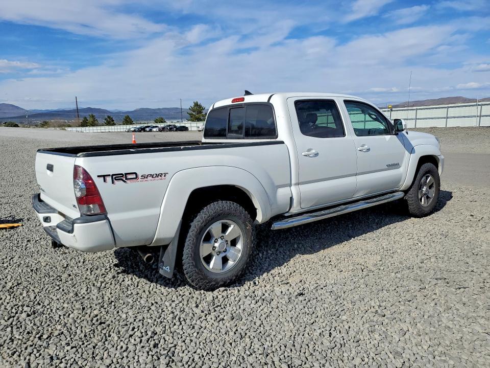Продажа на аукционе авто 2015 Toyota Tacoma, vin: 3TMMU4FN5FM082135, номер лота: 51371956