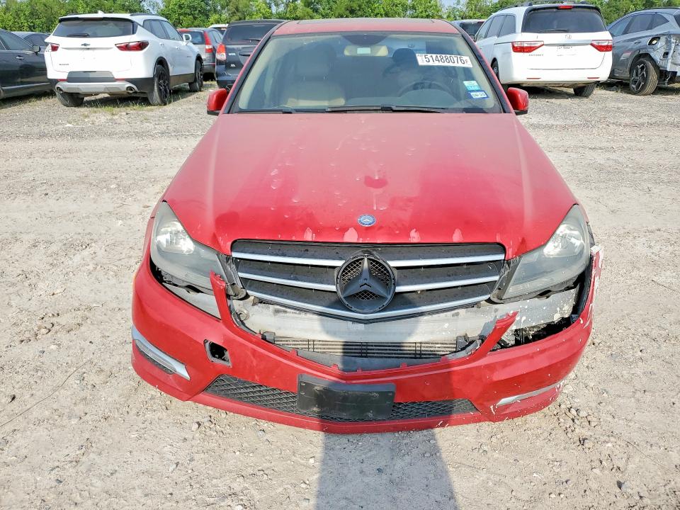 51488076 :رقم المزاد ، WDDGF4HBXEA938170 vin ، 2014 Mercedes-benz C مزاد بيع