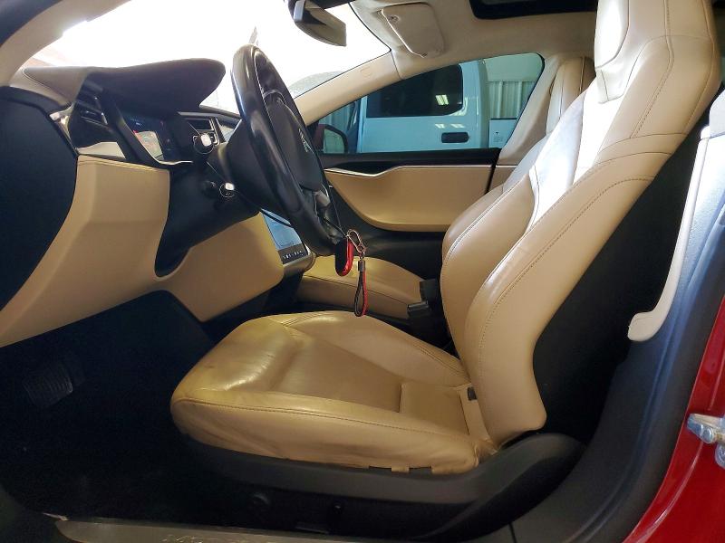 51133946 :رقم المزاد ، 5YJSA1H24FF082259 vin ، 2015 Tesla Model S مزاد بيع